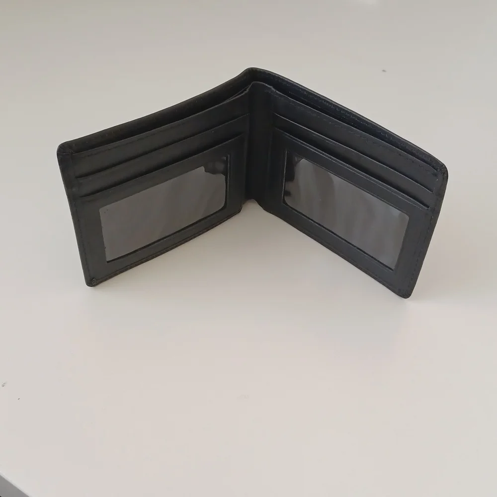 Royse Black Leather Wallet